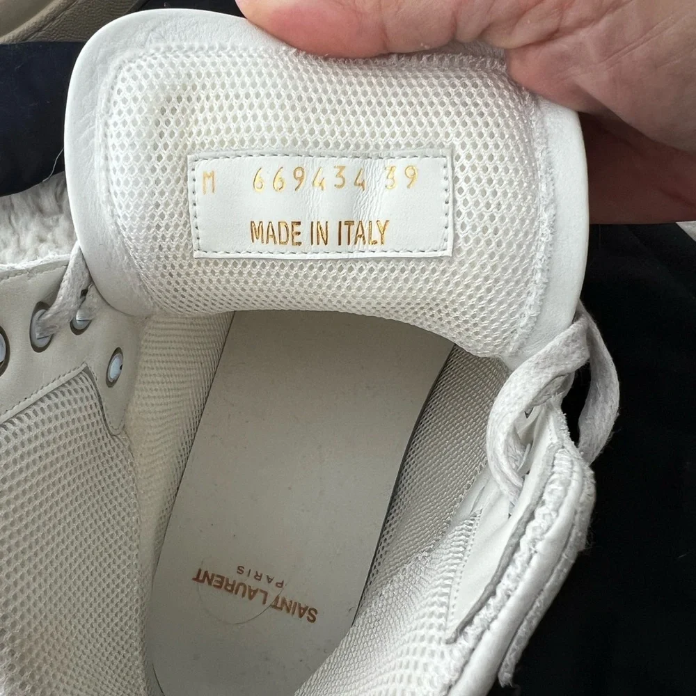 Luxury sneakers Saint Lauren, almost new - Picture 2 of 3